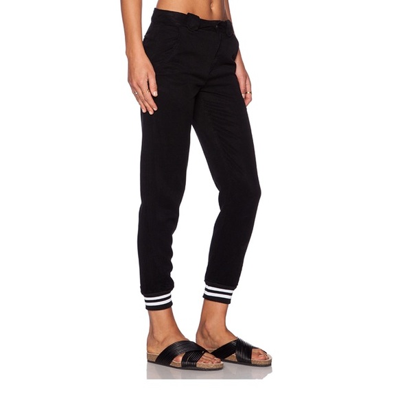 DWP Frida Jogger - Picture 1 of 13